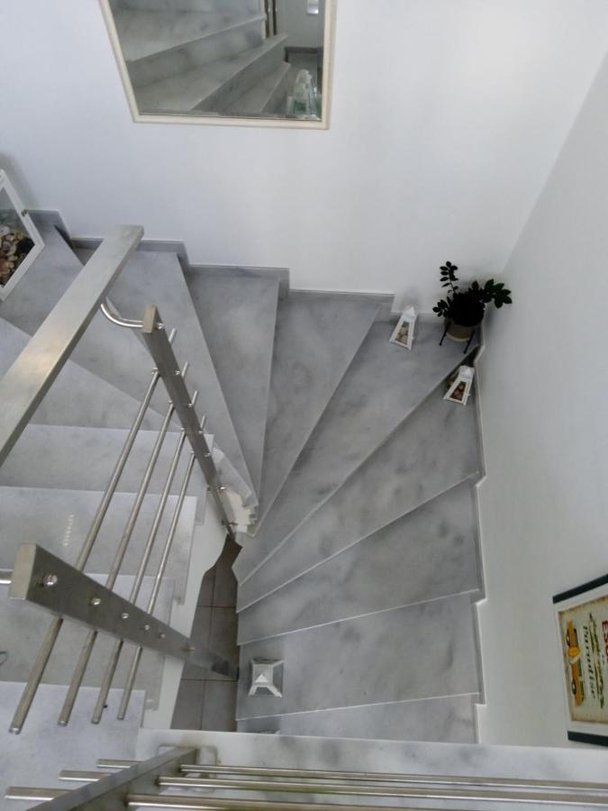 Apartment Almira Ghouse
